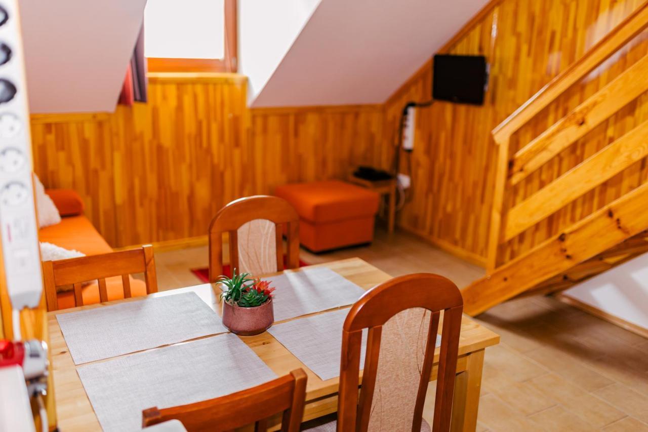 Niki Apartman Gyula Bagian luar foto